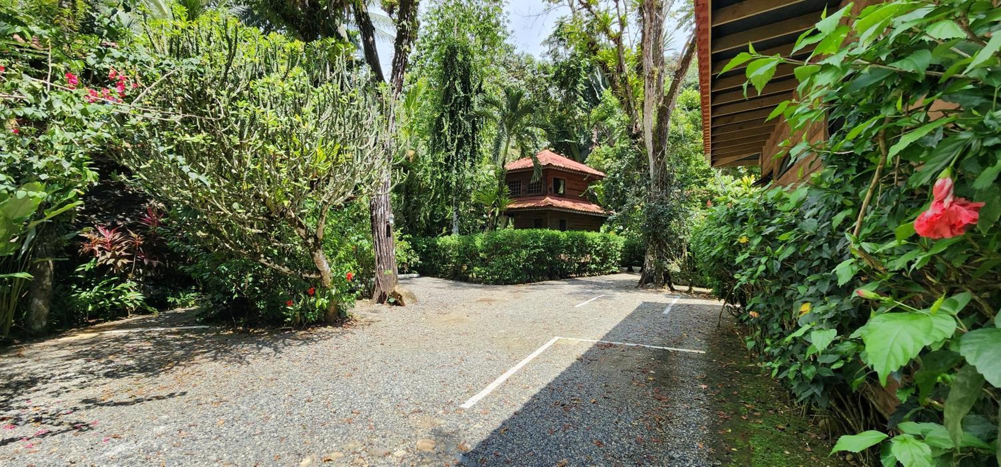 Boutique Hotel Y Spa Tangara Azul Ojochal Eksteriør bilde